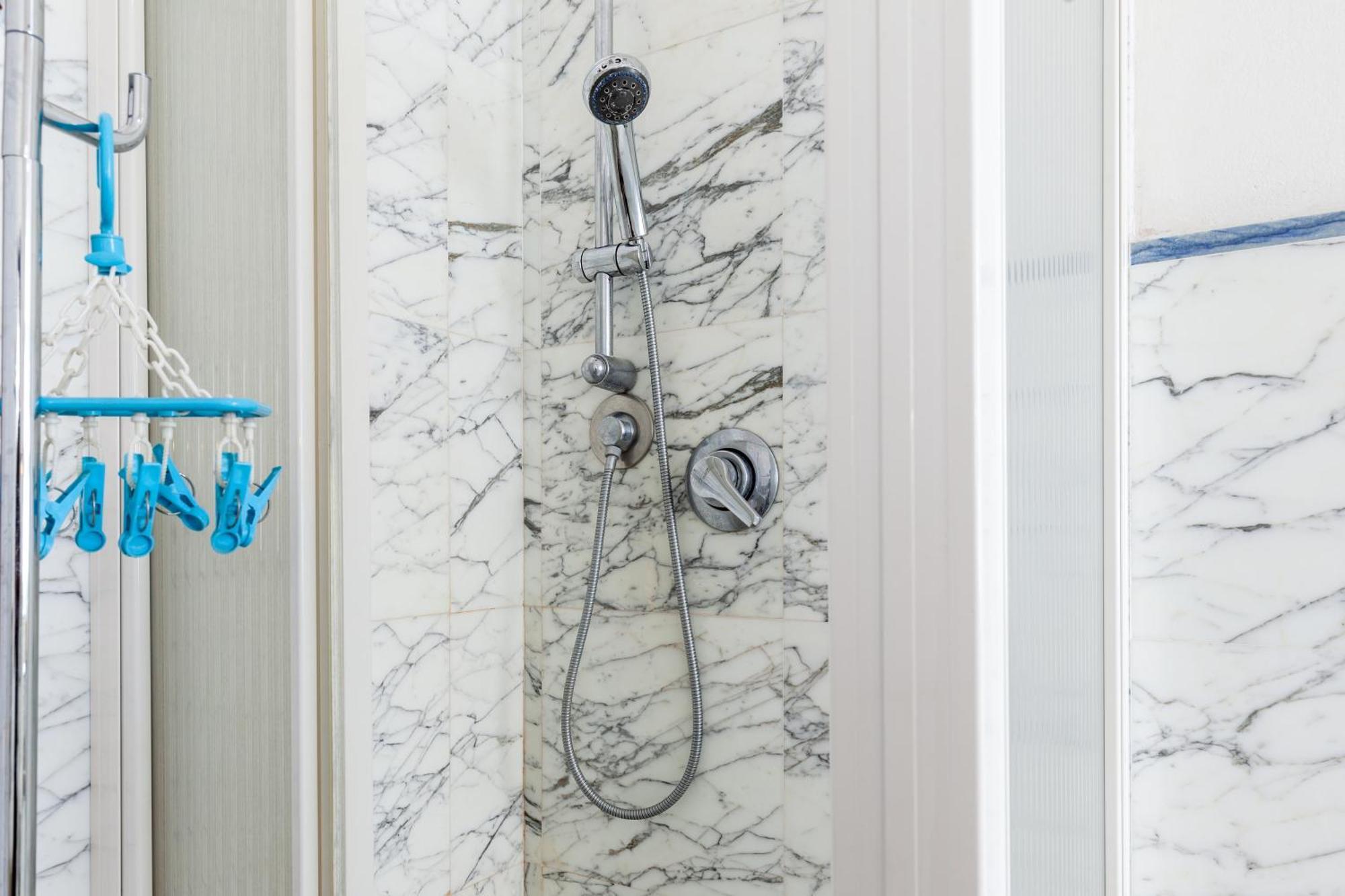 Ferienwohnung Marble House Carrara Exterior foto
